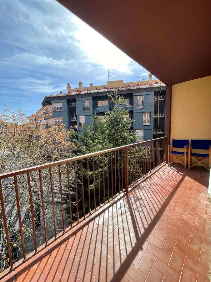 Apartamento Centrico En Berga - Alberga Kültér fotó